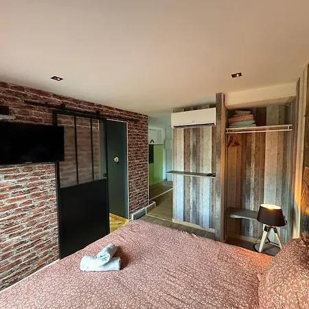 Διαμέρισμα T1 4 Pers Clim Parking Prive